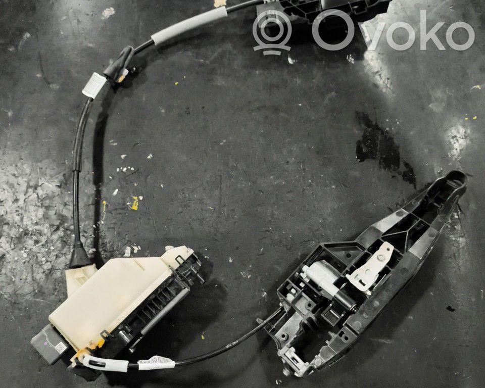 Peugeot 208 I Zamek drzwi tylnych 