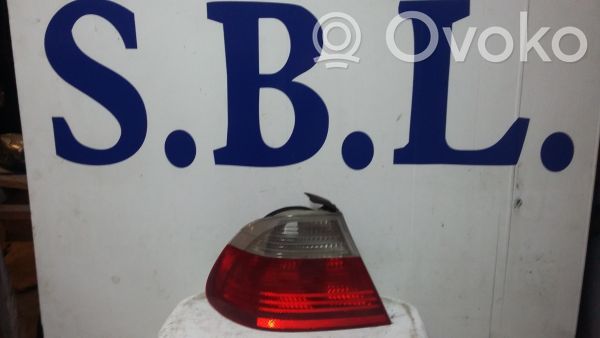 BMW 3 E46 Takaluukun takavalot 