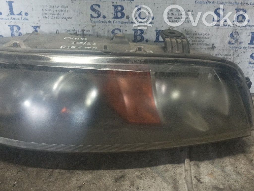 Fiat Punto (188) Scheinwerfer 