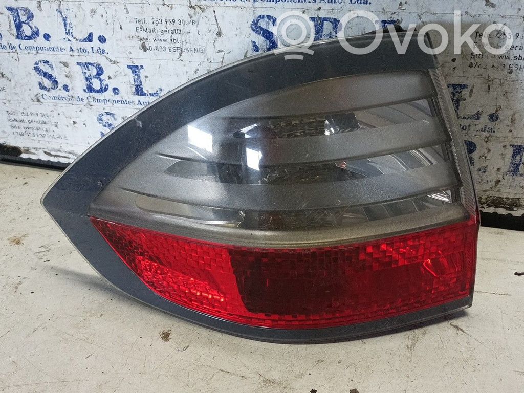 Ford S-MAX Takaluukun takavalot 