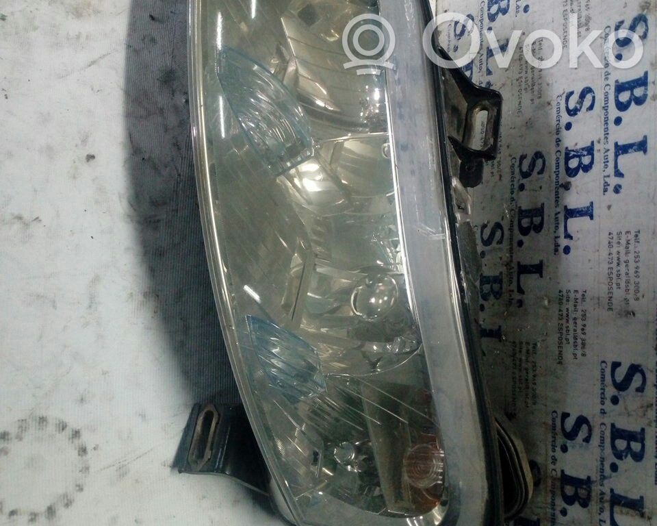 Headlight/headlamp   5PORTAS,FILIPE