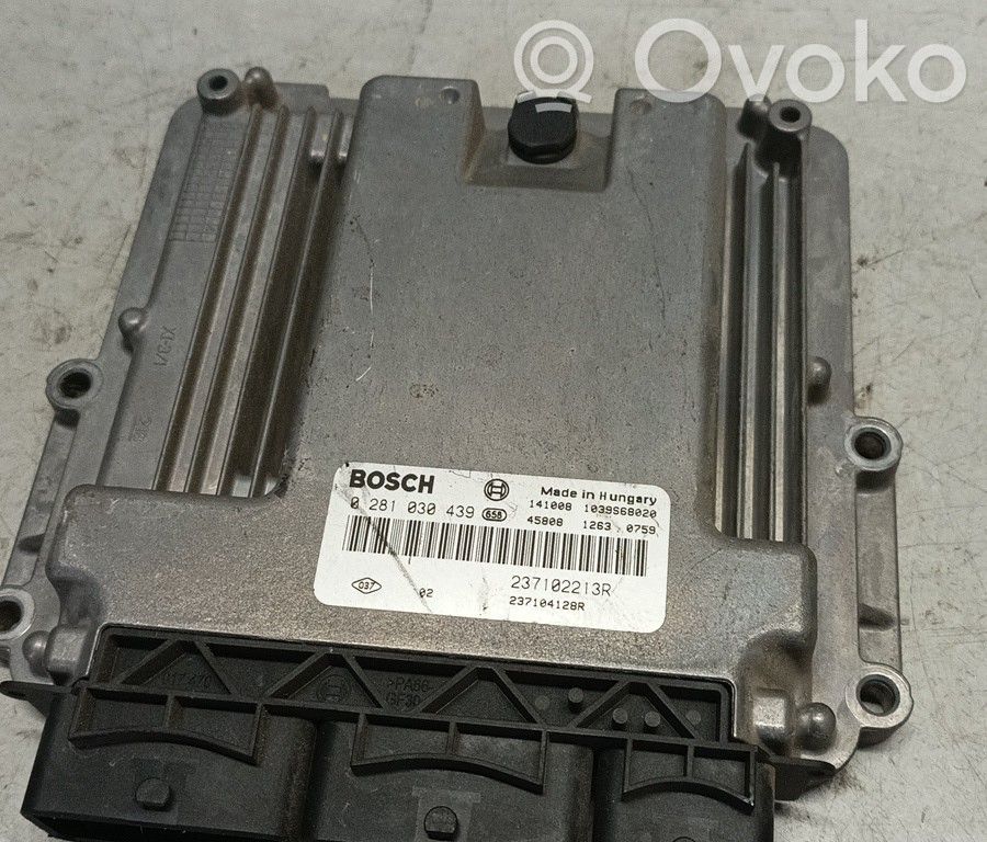Moottorin ohjainlaite/moduuli   0281030439,237102213R,BRUNO