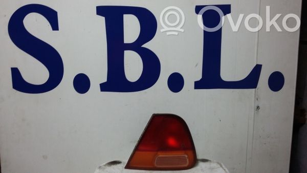 Mitsubishi Carisma Lampă spate în capacul portbagajului 
