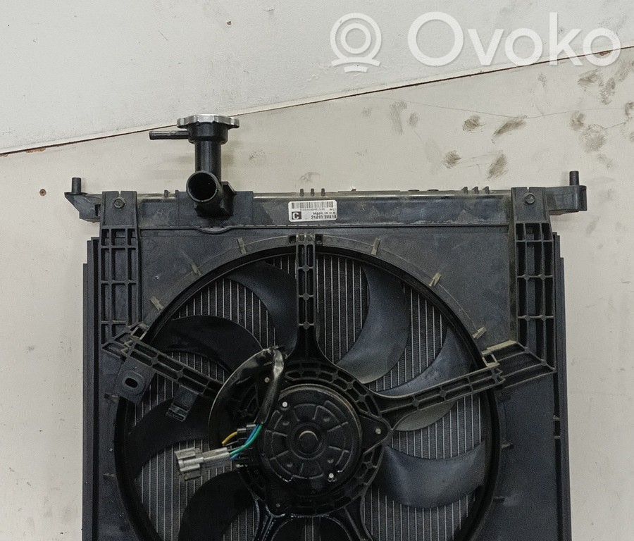 Nissan Note (E12) Jäähdyttimen jäähdytinpuhallin 