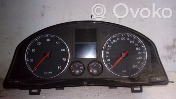 Volkswagen Eos Speedometer (instrument cluster) 