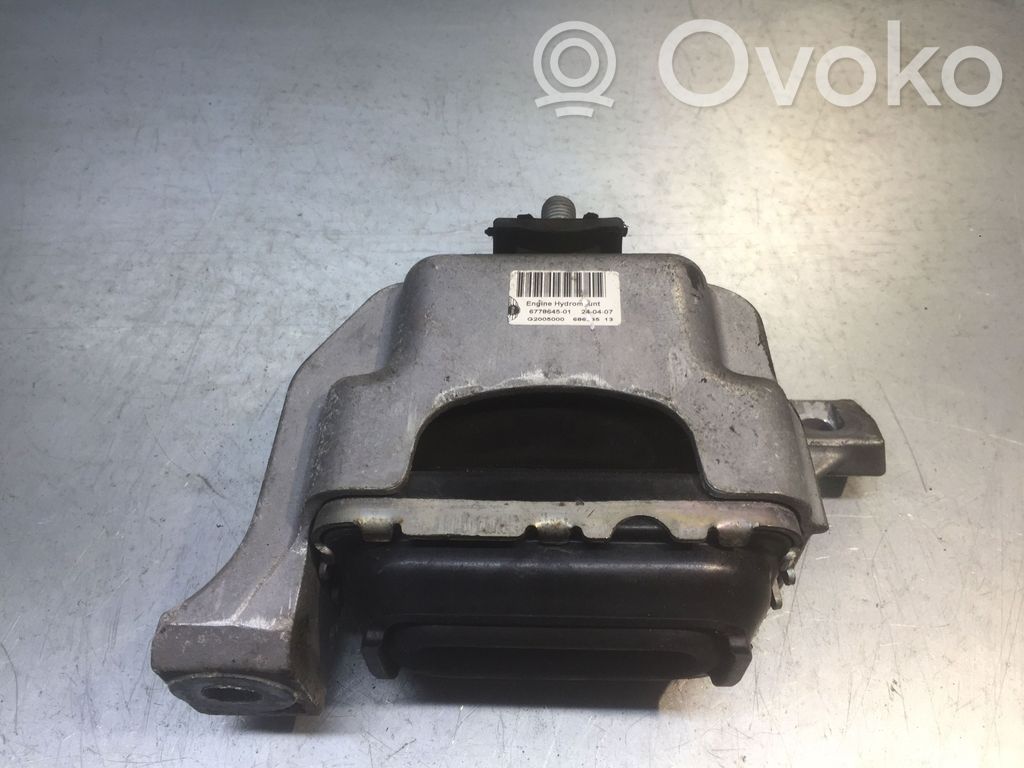 Mini One - Cooper Coupe R56 Engine mount bracket 