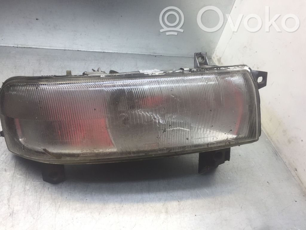 Renault Master II Headlight/headlamp 
