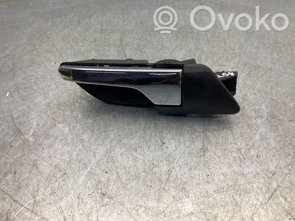 Opel Astra H Rear door interior handle 