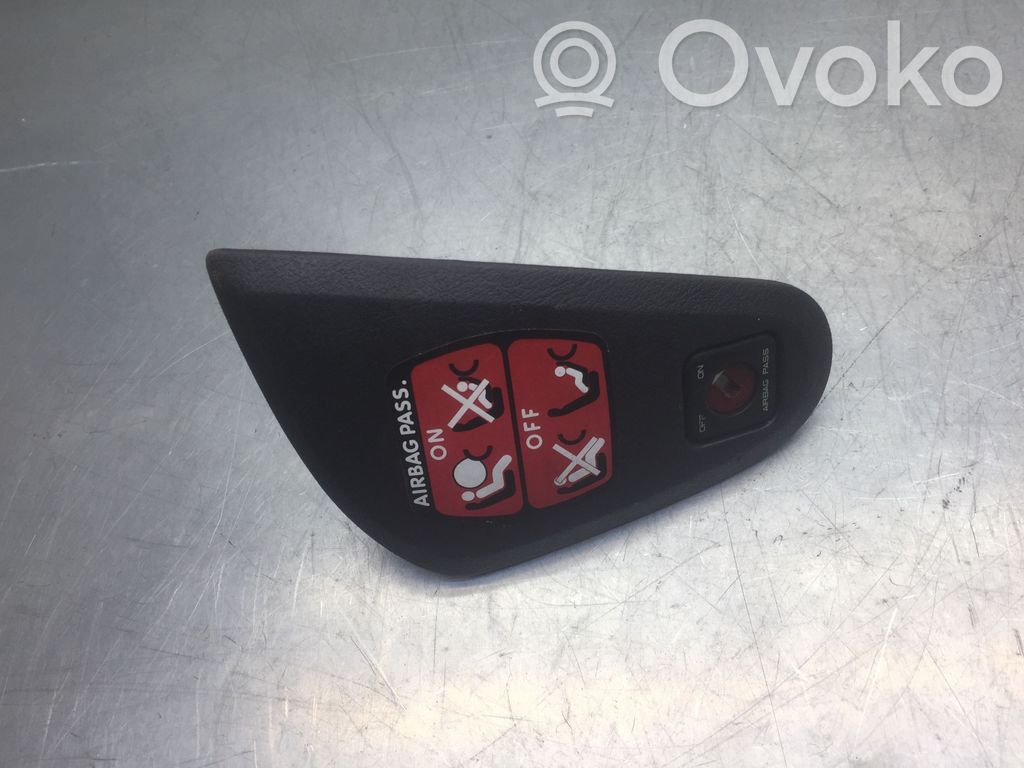 Dashboard side end trim   1484416077