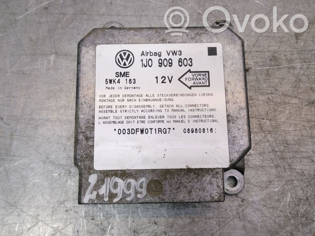 Skoda Octavia Mk1 (1U) Airbag control unit/module 