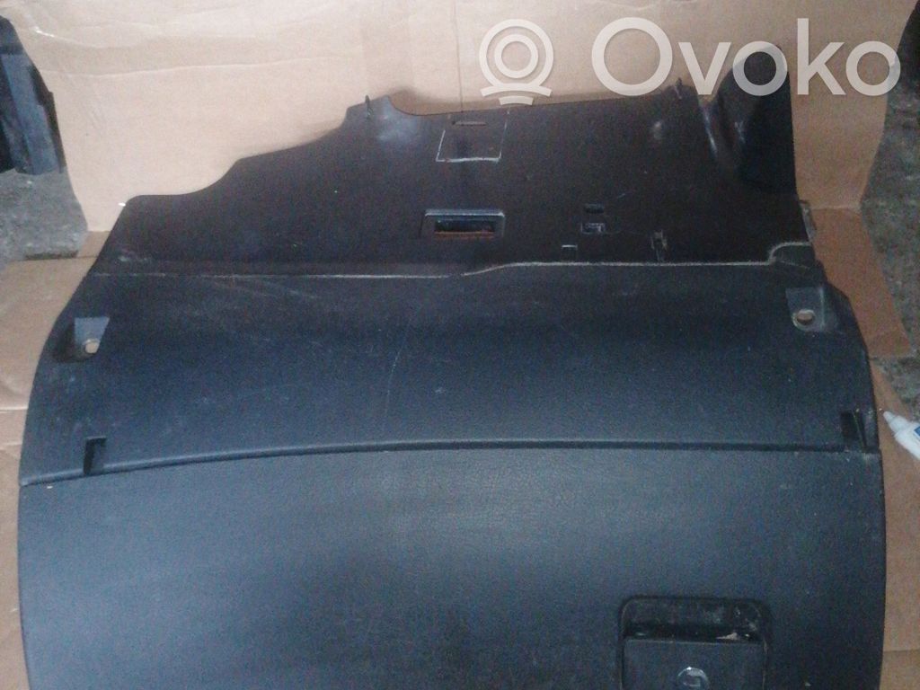 Audi A6 S6 C5 4B Guantera 