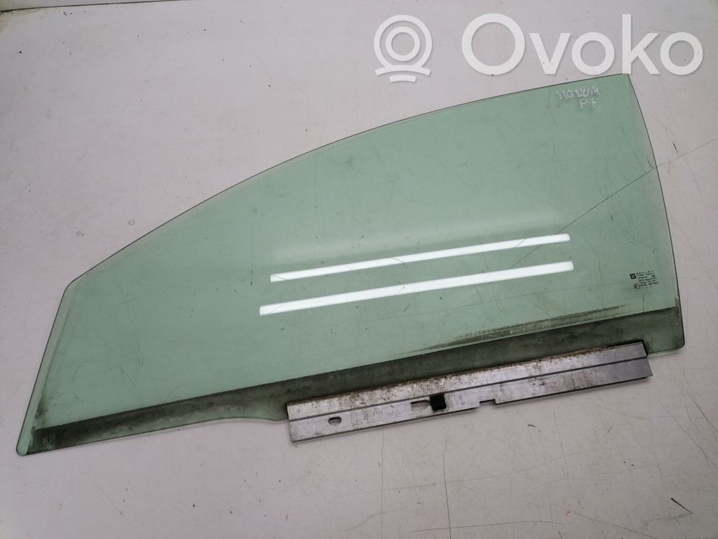 Opel Signum Front door window glass four-door 