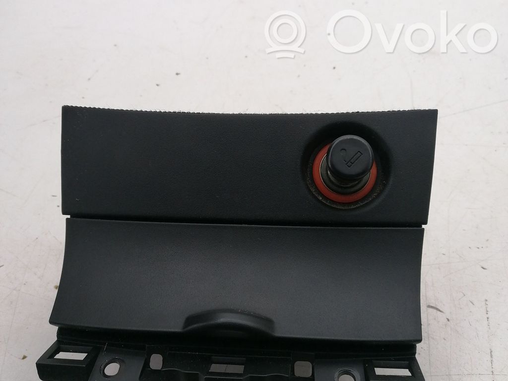 Mazda 3 I Ashtray (front) 