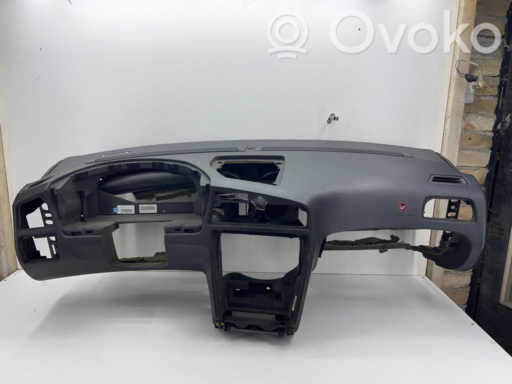 Volvo V70 Dashboard 
