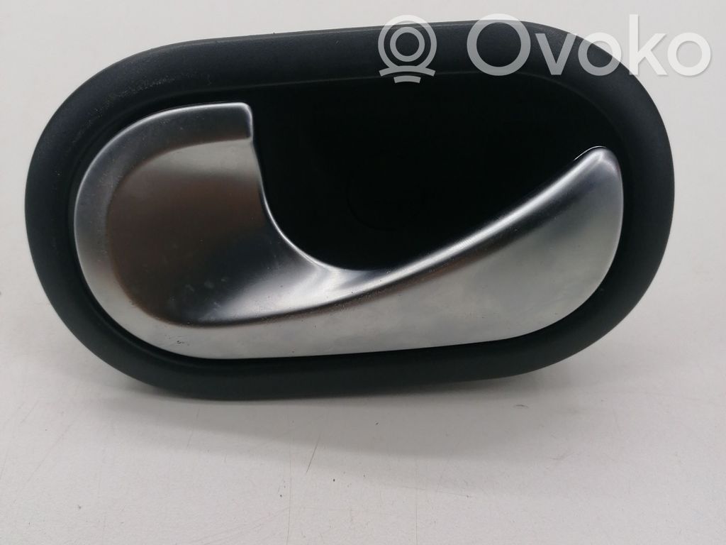 Renault Clio III Priekinė atidarymo rankenėlė vidinė 