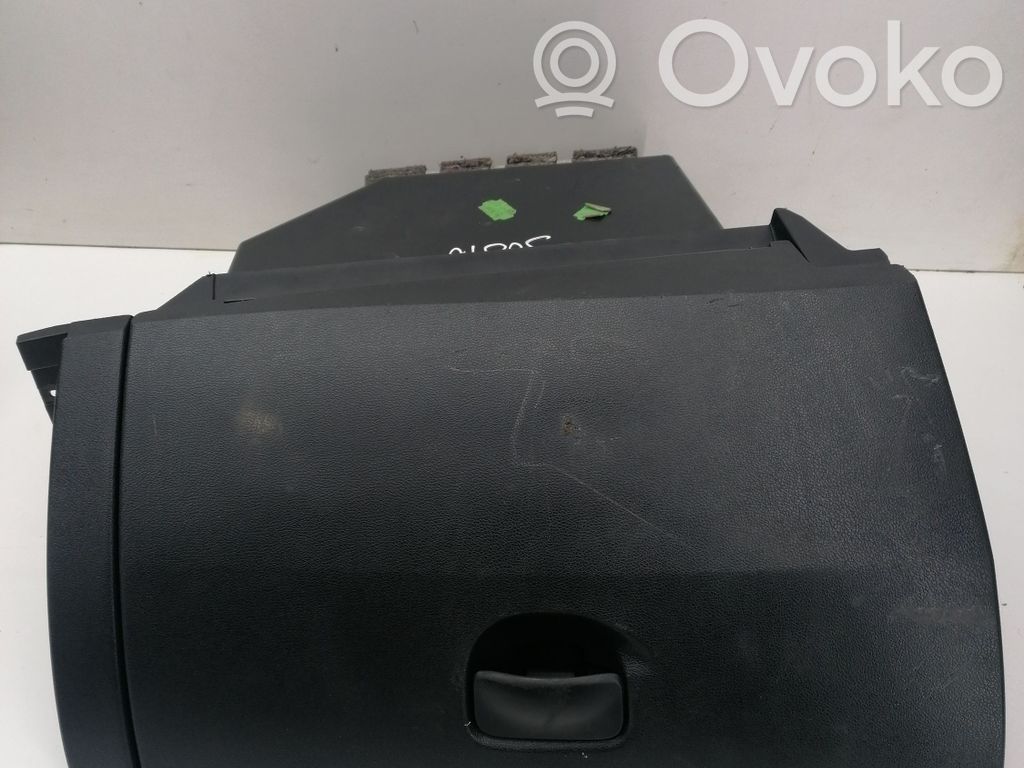 Guantera   8200407712