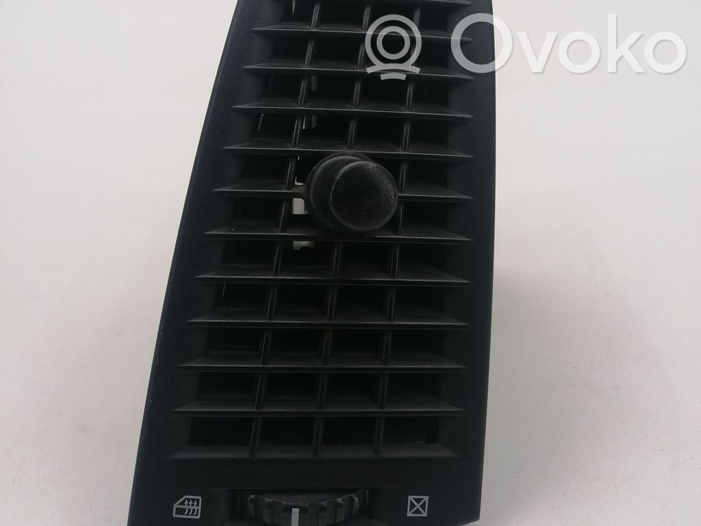 Boczna kratka nawiewu deski rozdzielczej   25703818,M1516D1410