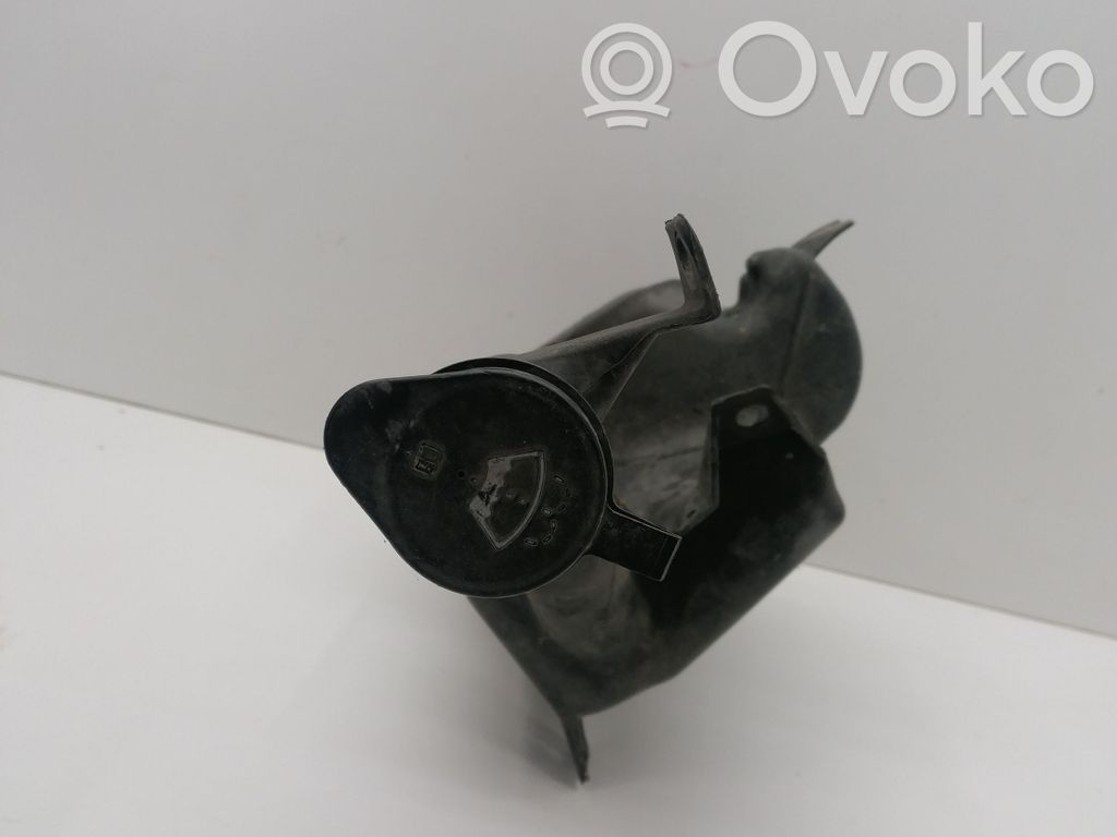 Cadillac CTS Logu šķidruma tvertne 