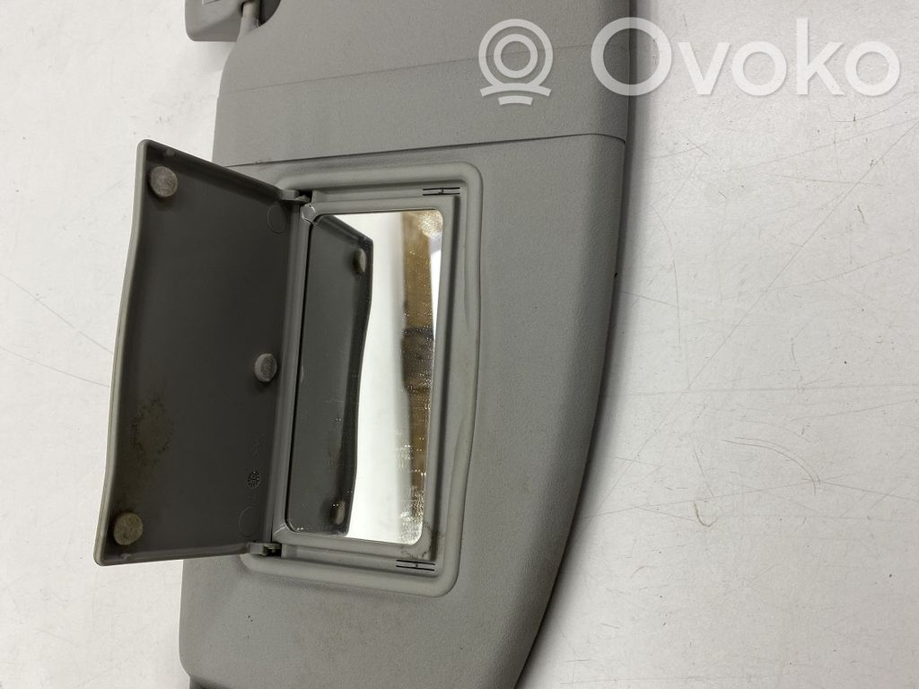 Sun visor
