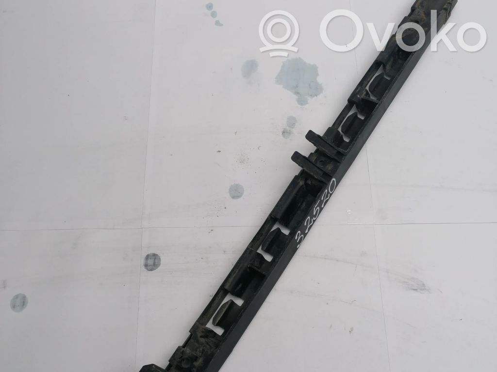BMW 7 E65 E66 Support de pare-chocs arrière 