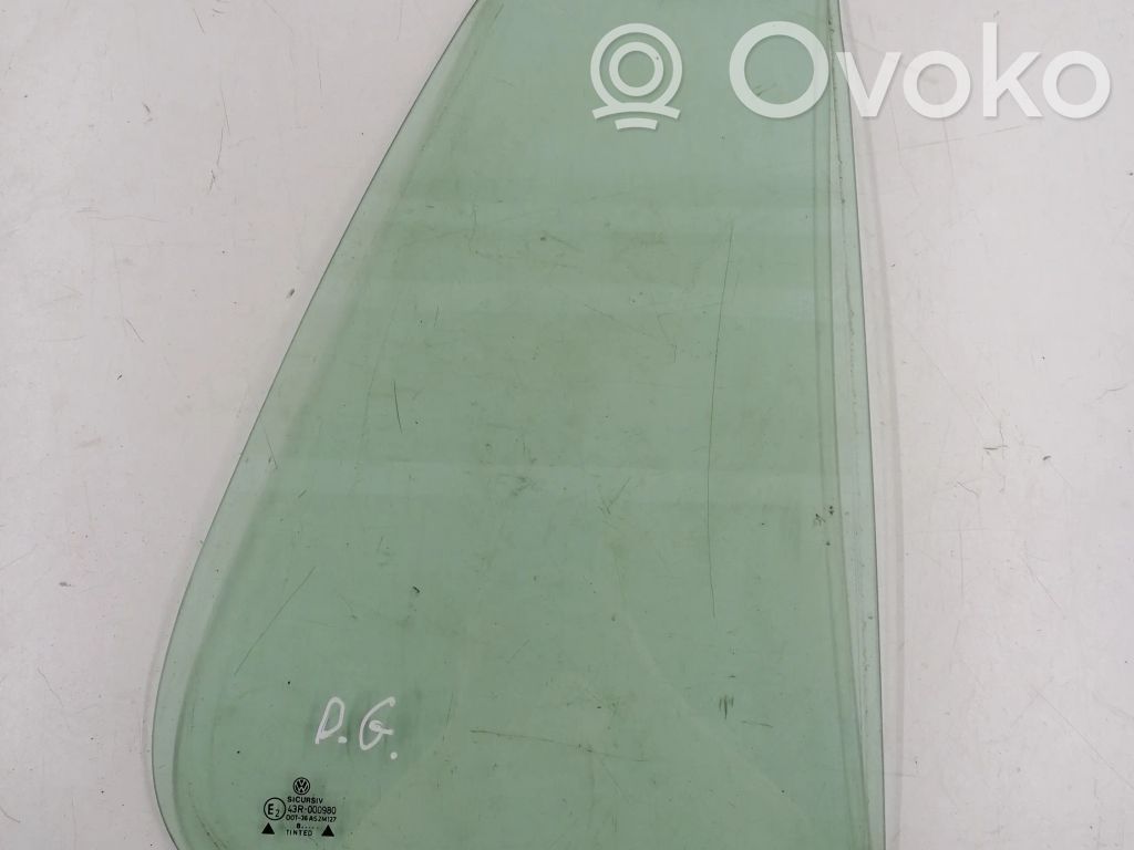 Volkswagen Golf IV Ventanilla de ventilación de la puerta trasera 