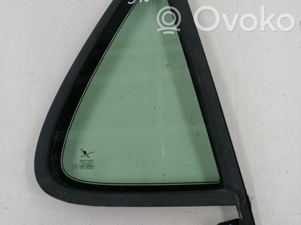 Saab 9-5 Ventanilla de ventilación de la puerta trasera 