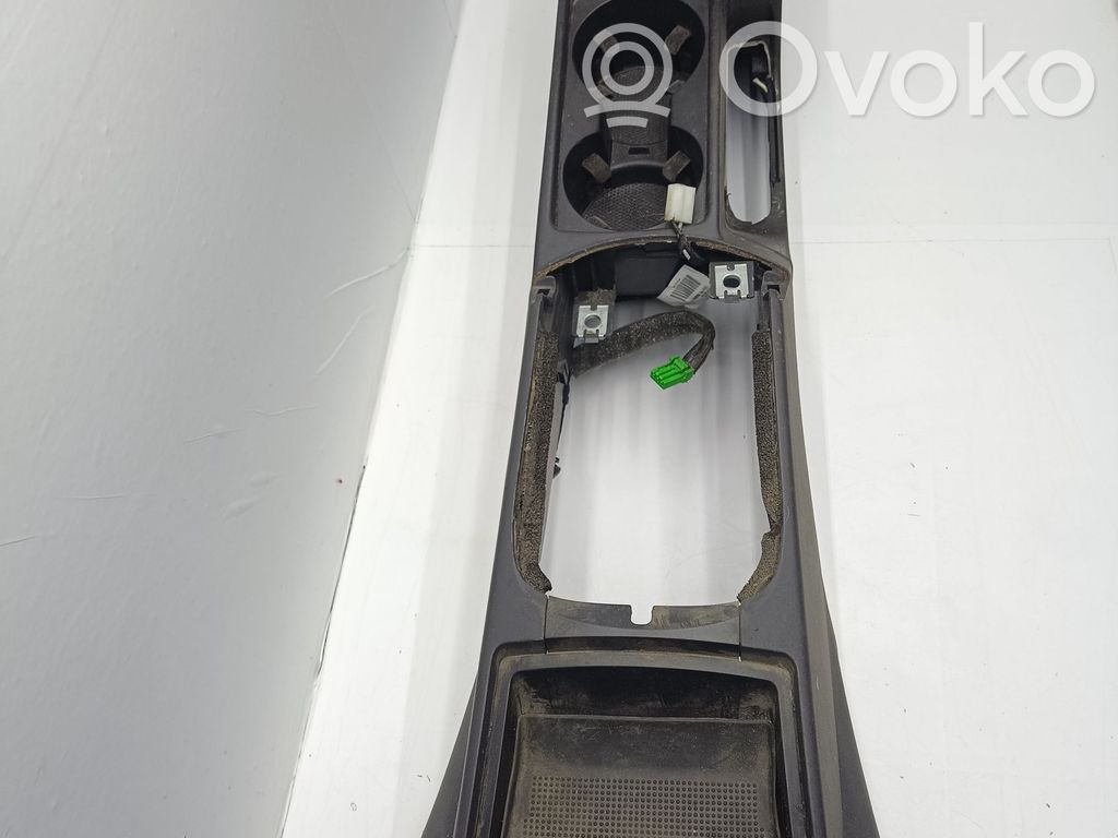 Volvo V50 Centrinė konsolė 