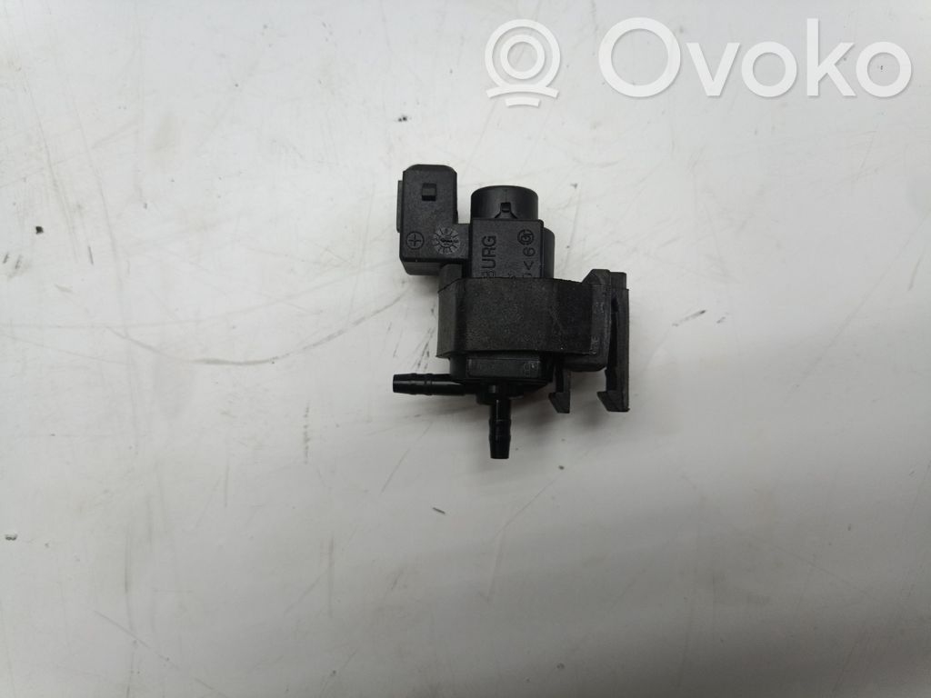 BMW 7 F01 F02 F03 F04 Zawór ciśnienia 