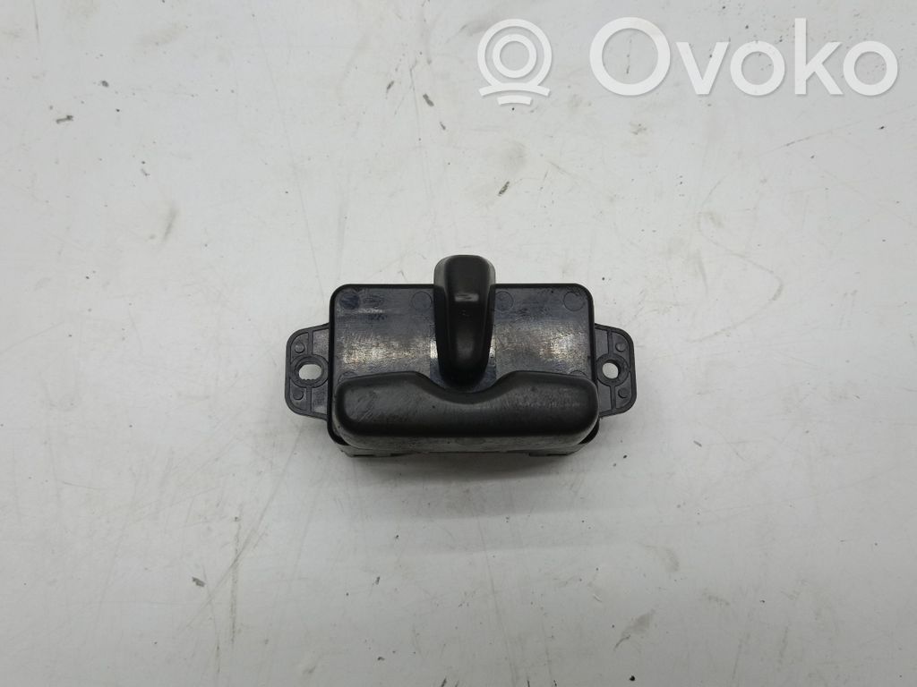 Subaru B9 Tribeca Przyciski sterowania fotela 