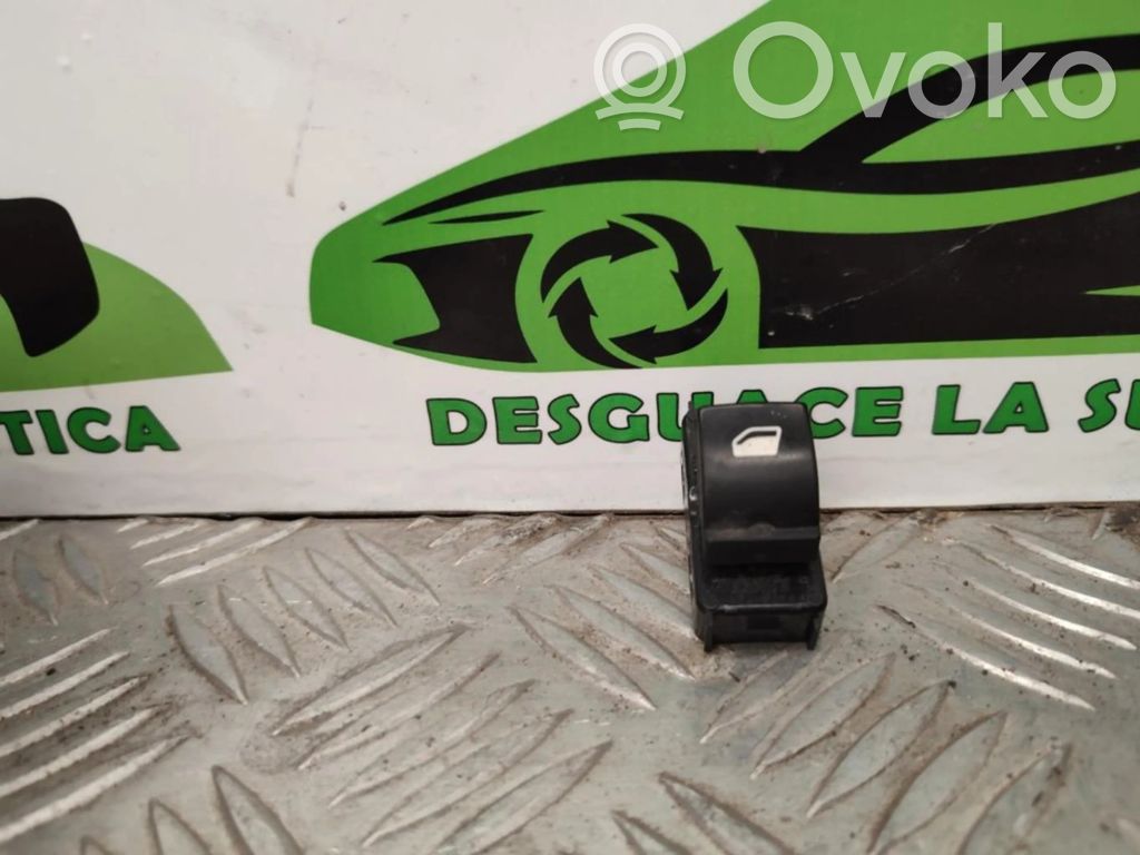 Elektrisko logu slēdzis   9676229,9676229