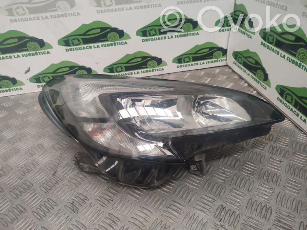 Opel Corsa E Priekinis žibintas 