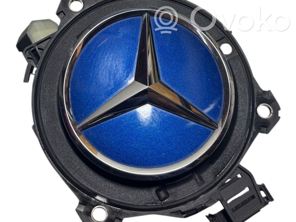 Mercedes-Benz EQC Takaluukun/tavaratilan luukun ulkokahva 