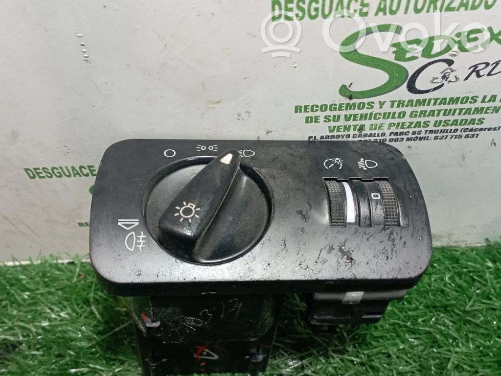 Seat Ibiza II (6k) Interruptor de luz 