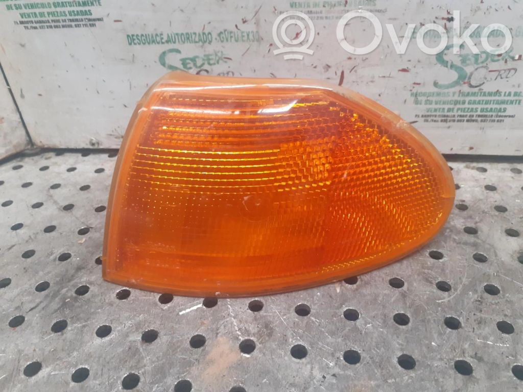 Opel Astra F Indicatore di direzione del parafango anteriore 