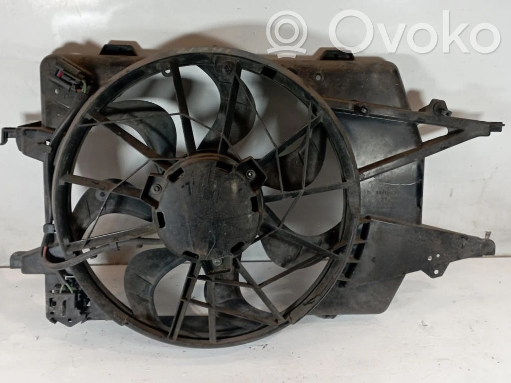 Ford Focus Elektrisks radiatoru ventilators 