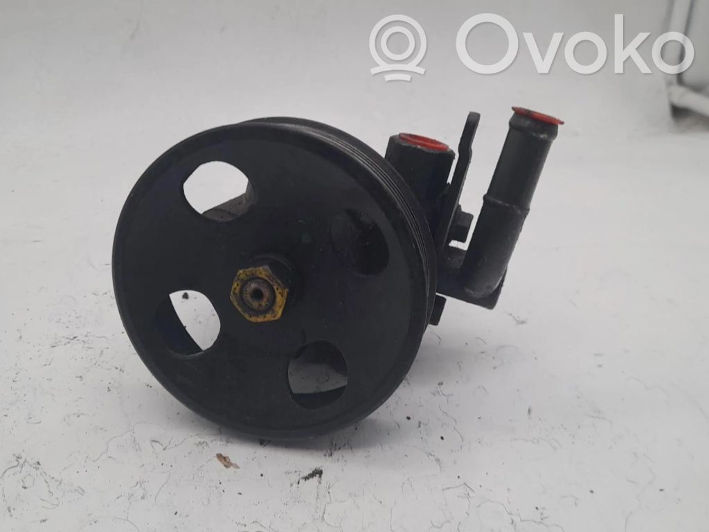 Hyundai Accent Ohjaustehostimen pumppu 