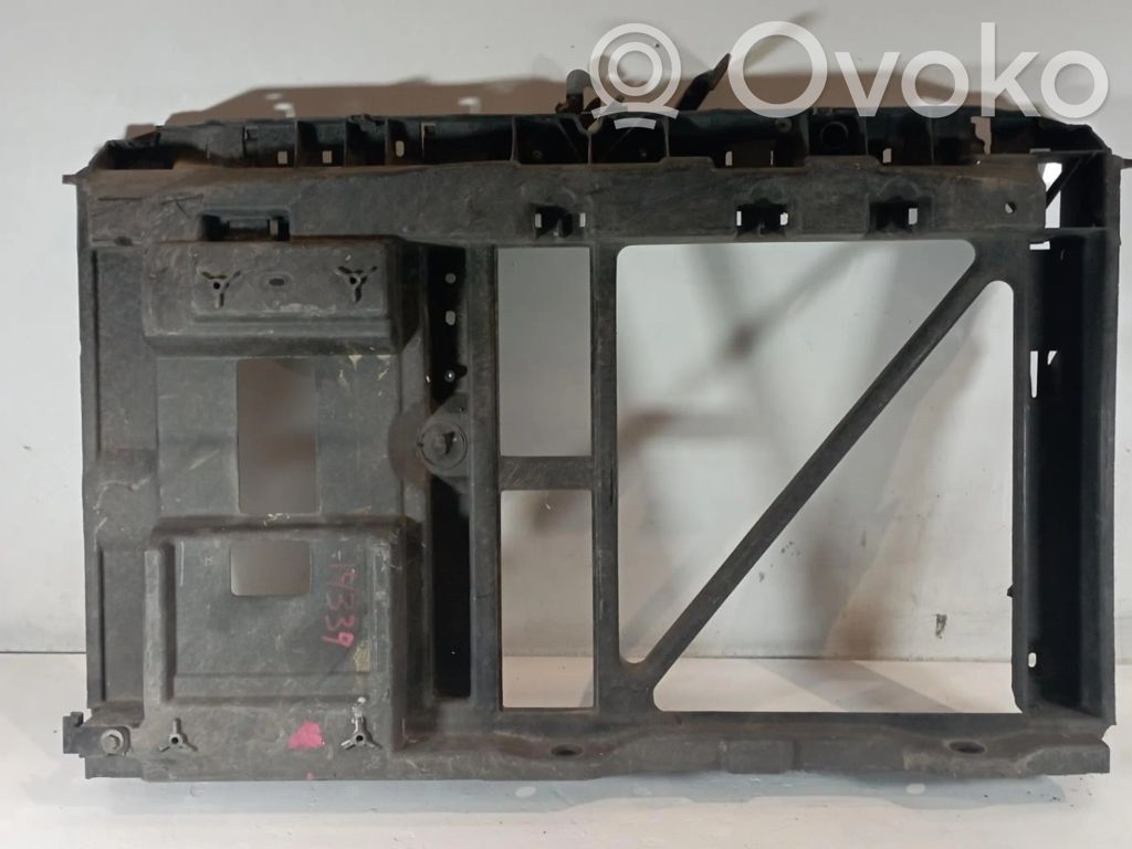 Citroen C3 Augšējais režģis 