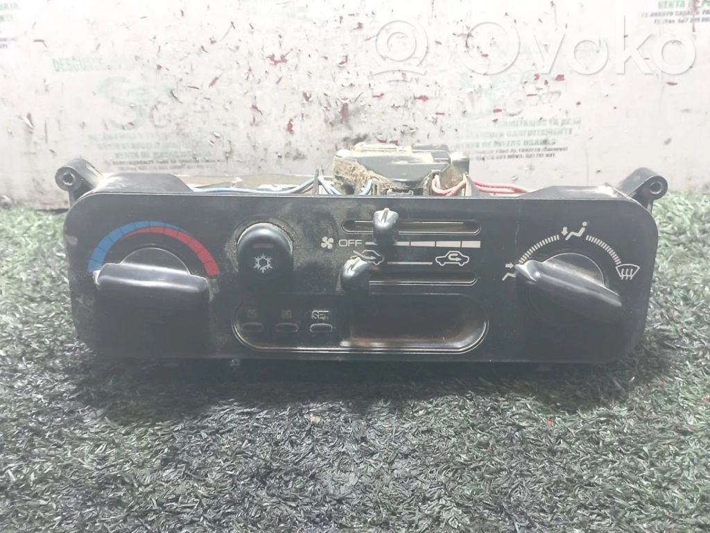 Mitsubishi L200 Climate control unit 