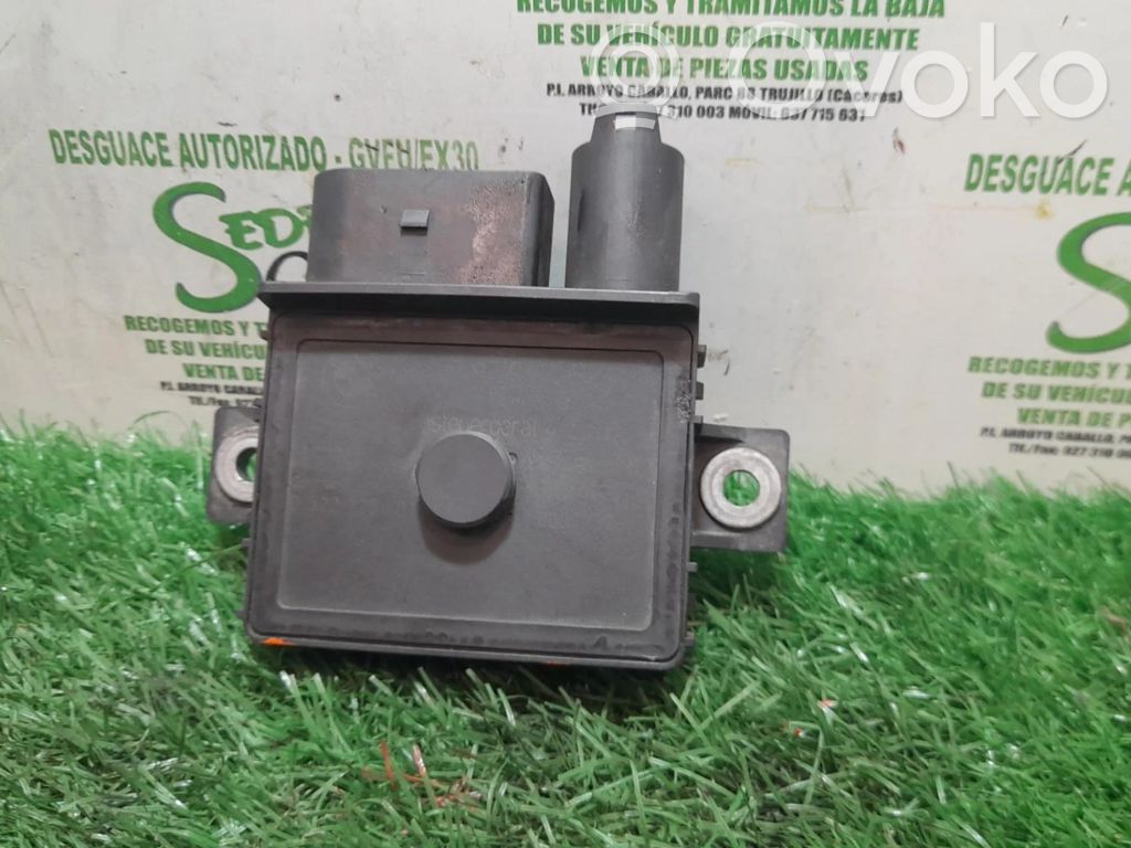 BMW 1 E81 E87 Glow plug pre-heat relay 