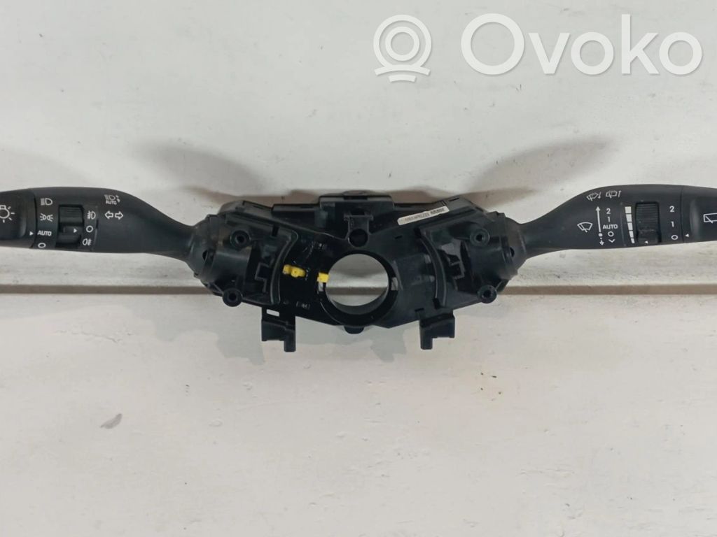 Hyundai i20 Active Interruptor de control multifunción 