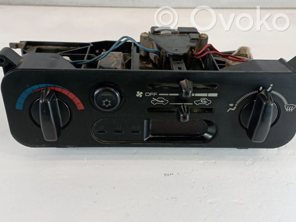Mitsubishi L200 Climate control unit 