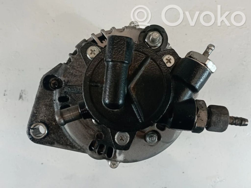 Alternator   EAA221011
