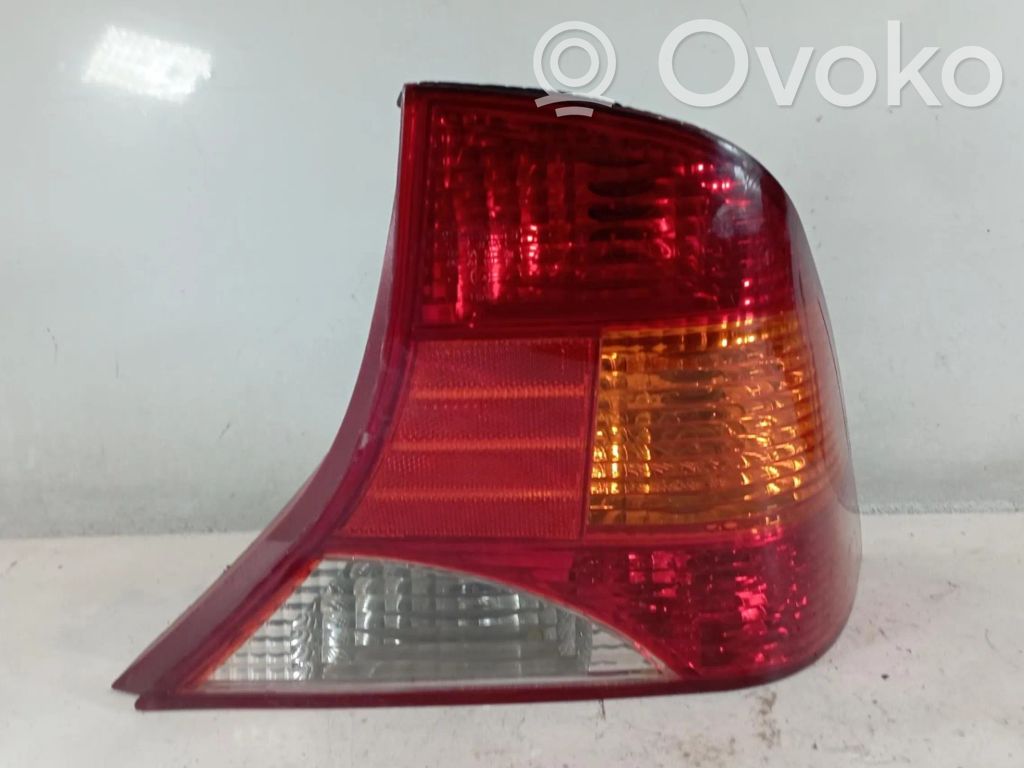 Ford Focus Aizmugurējais lukturis virsbūvē 