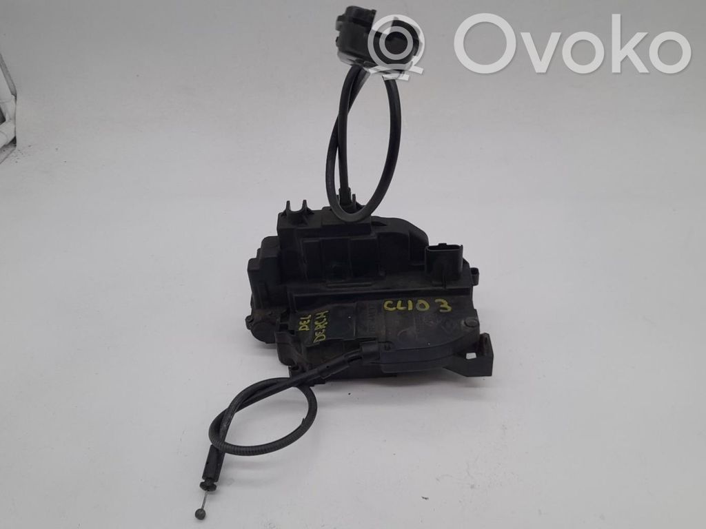 Renault Clio III Priekšpusē slēdzene 