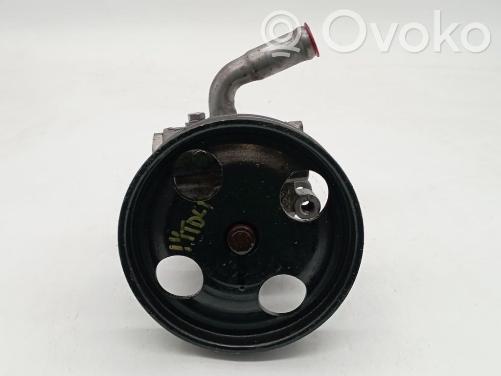 Ford Fusion Ohjaustehostimen pumppu 