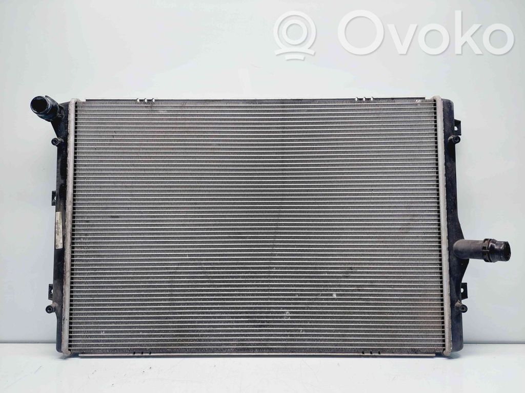 Volkswagen PASSAT B7 Chłodnica 