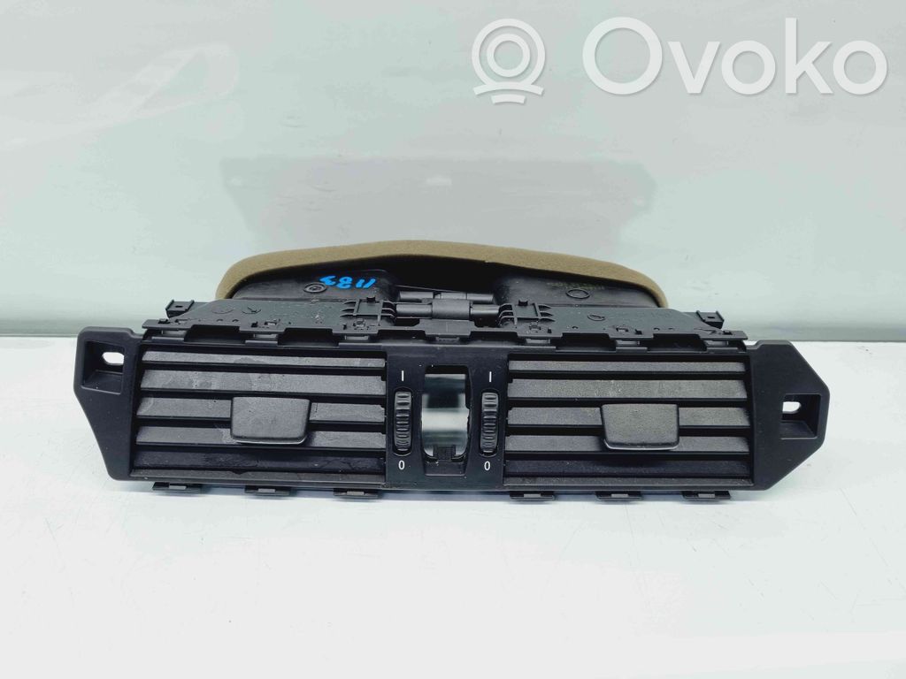 BMW 5 E60 E61 Centrinės oro grotelės 