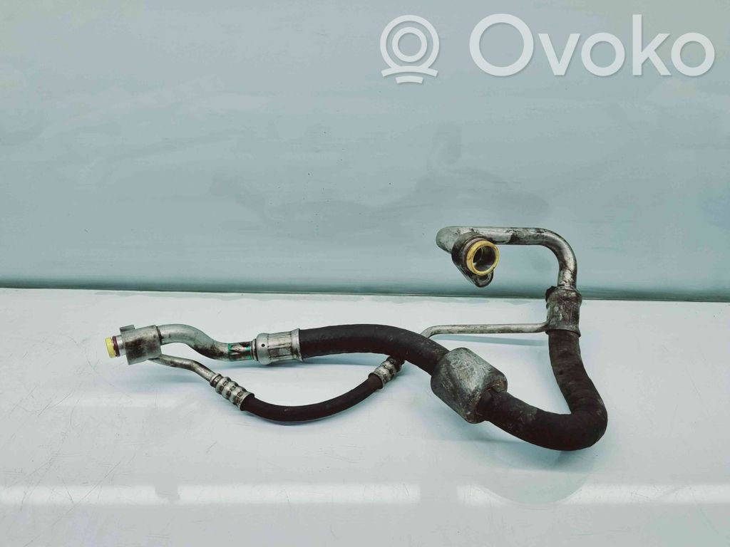 Ilmastointilaitteen putki (A/C)   9168365