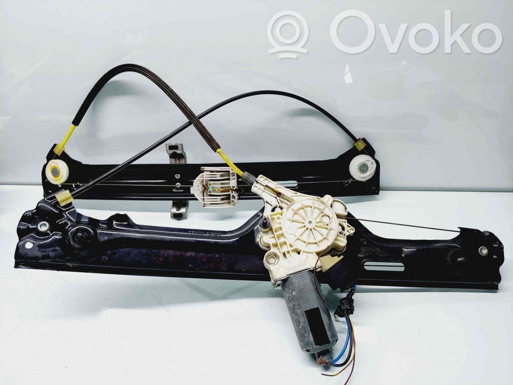 Front door manual window regulator