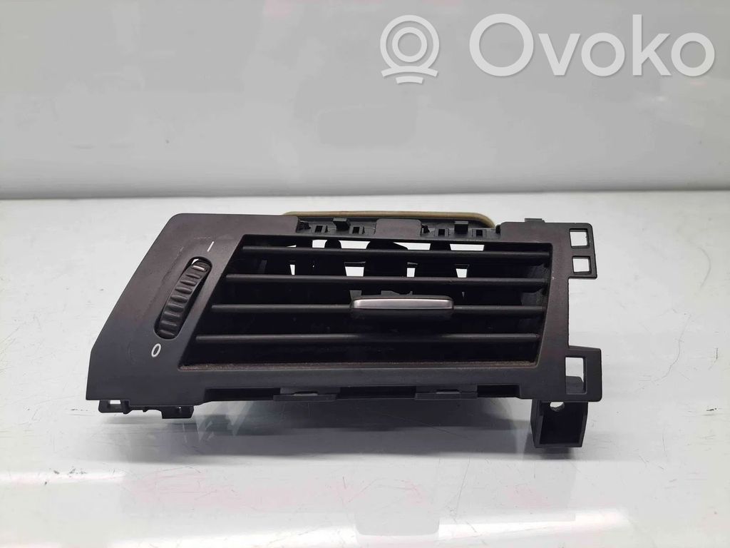 BMW 5 E60 E61 Dashboard air vent grill cover trim 